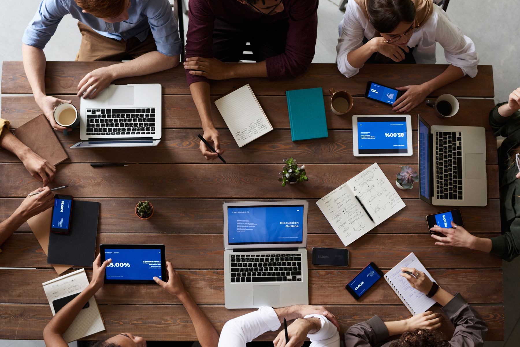 Équipe de développement au travail